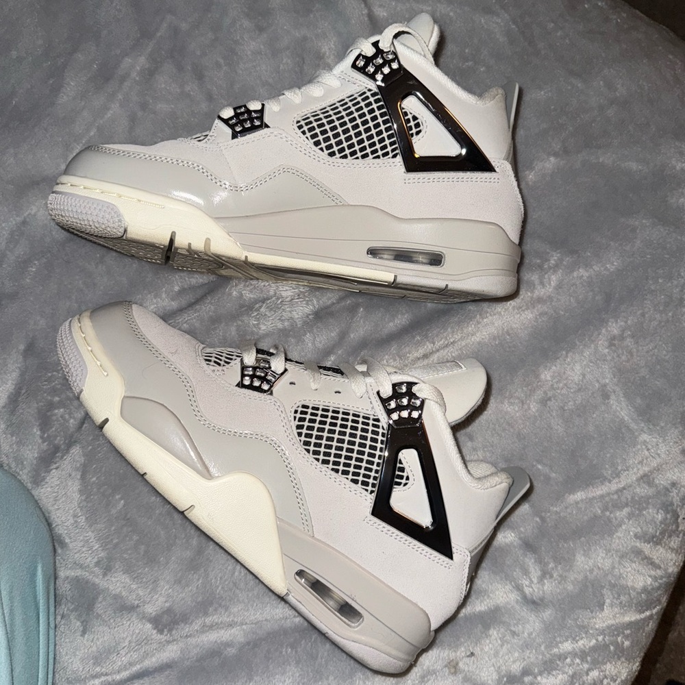 Jordan 3 Retro 'Frozen'